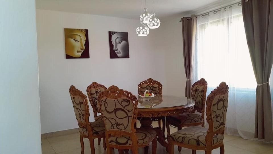 Jolie Villa Santa Avec Piscine Pointe aux Piments Ngoại thất bức ảnh