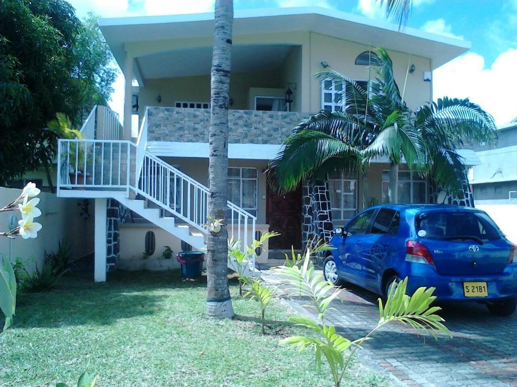 Jolie Villa Santa Avec Piscine Pointe aux Piments Phòng bức ảnh